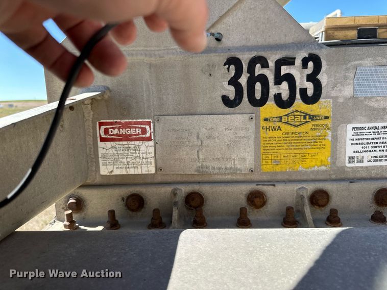 image for item DP8536 1991 Beall  pneumatic dry bulk trailer