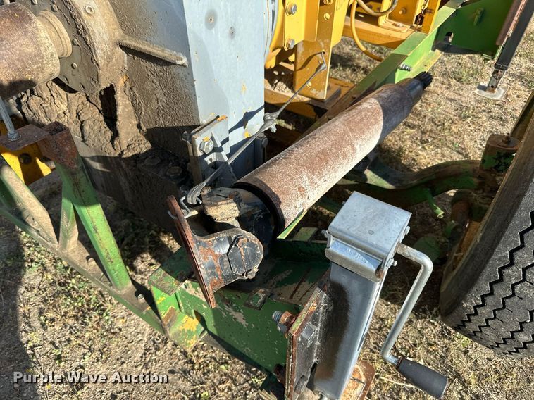 image for item DP8540 2001 John Deere  power unit 