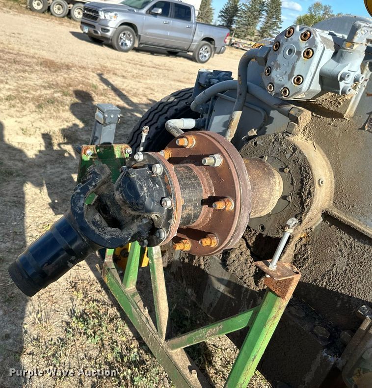 image for item DP8540 2001 John Deere  power unit 