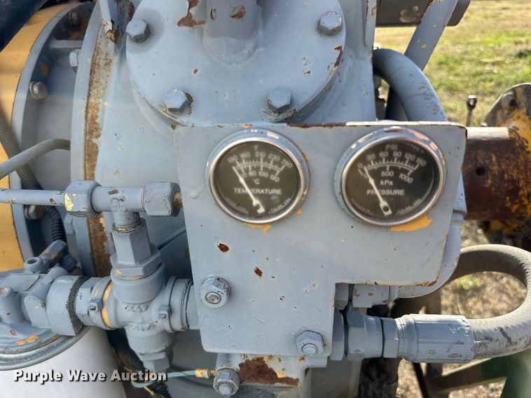 image for item DP8540 2001 John Deere  power unit 