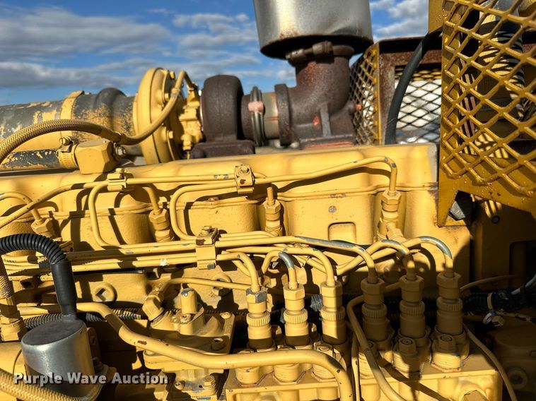 image for item DP8540 2001 John Deere  power unit 