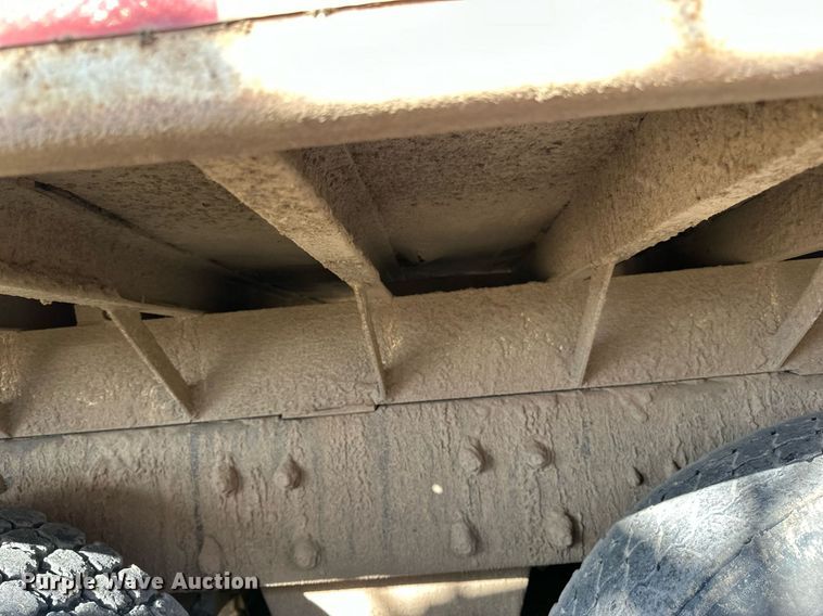 image for item DP8542 1990 Mack RD690S dump truck