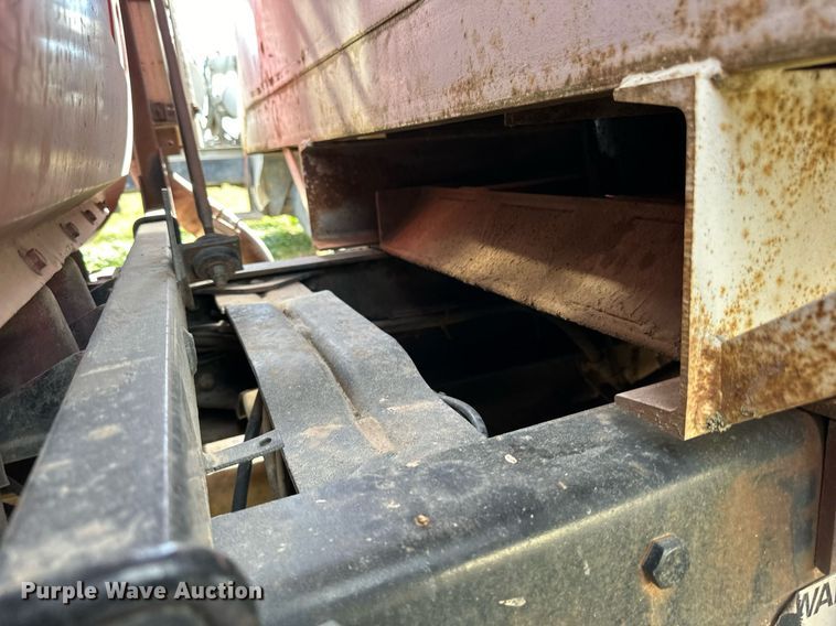 image for item DP8542 1990 Mack RD690S dump truck