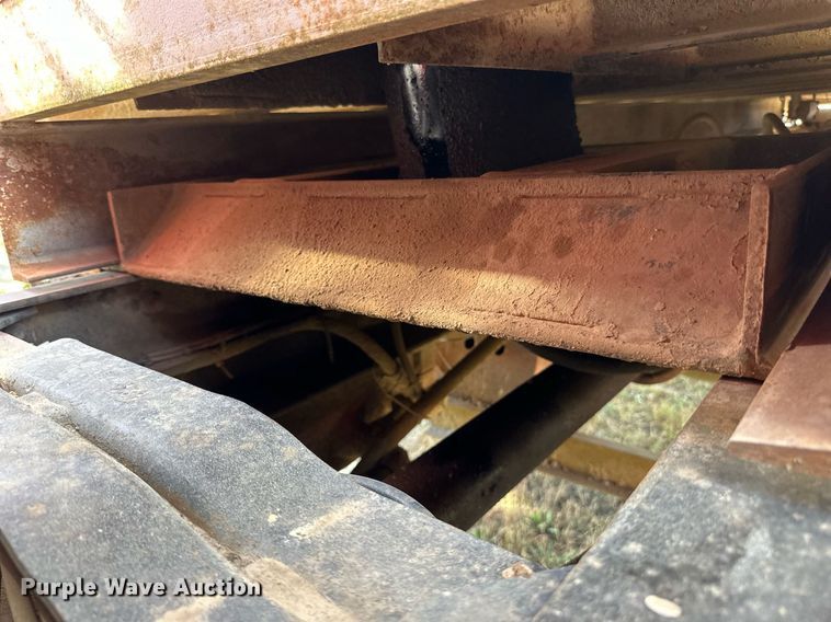 image for item DP8542 1990 Mack RD690S dump truck