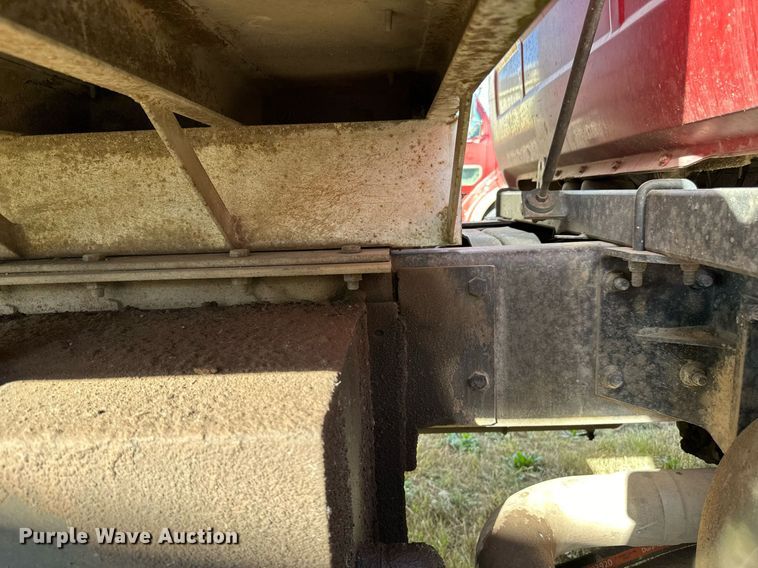 image for item DP8542 1990 Mack RD690S dump truck