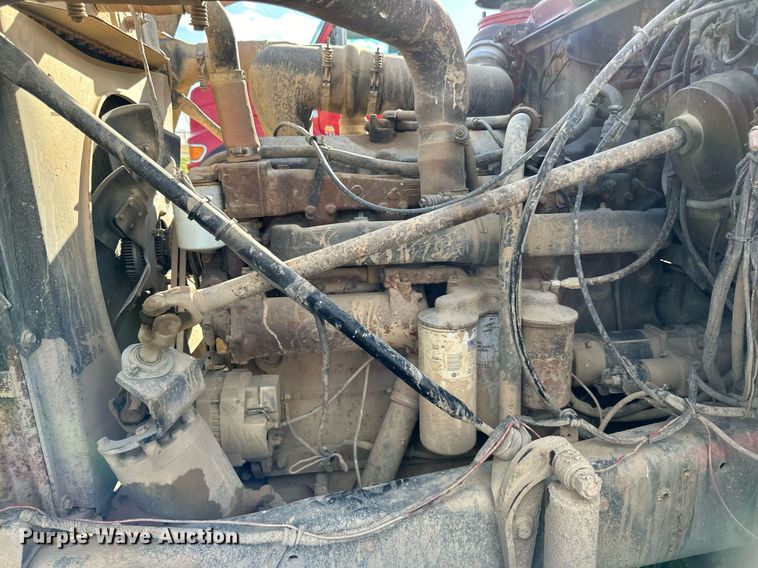 image for item DP8542 1990 Mack RD690S dump truck