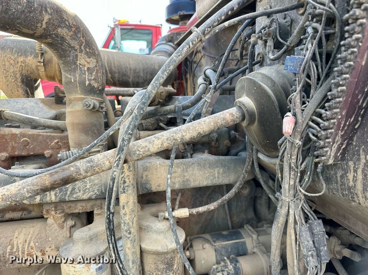 image for item DP8542 1990 Mack RD690S dump truck