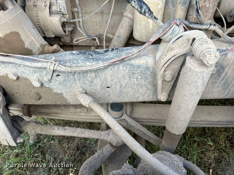 image for item DP8542 1990 Mack RD690S dump truck