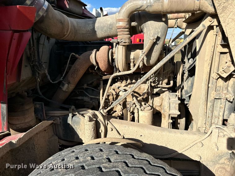 image for item DP8542 1990 Mack RD690S dump truck