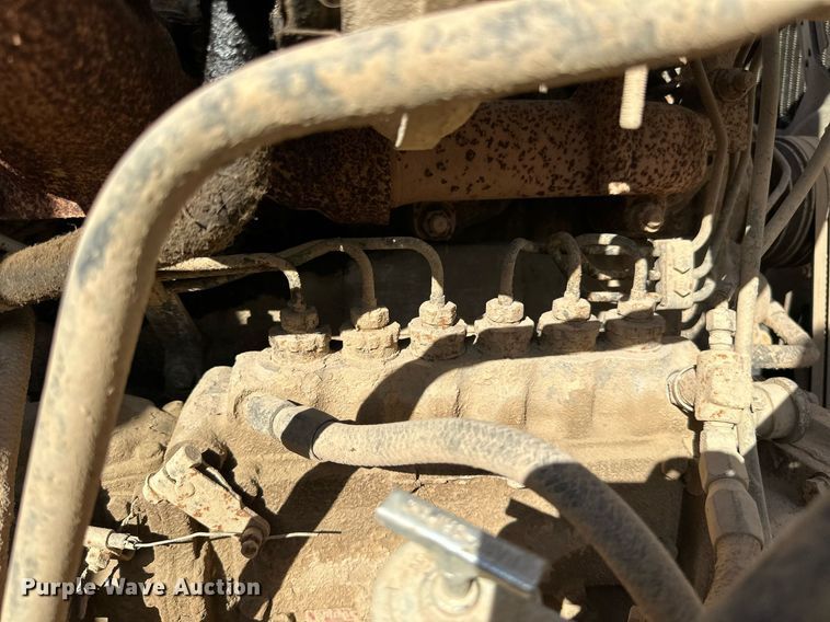 image for item DP8542 1990 Mack RD690S dump truck