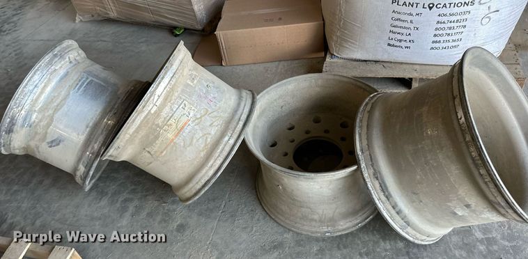 image for item DP8546 Wheels and tires 