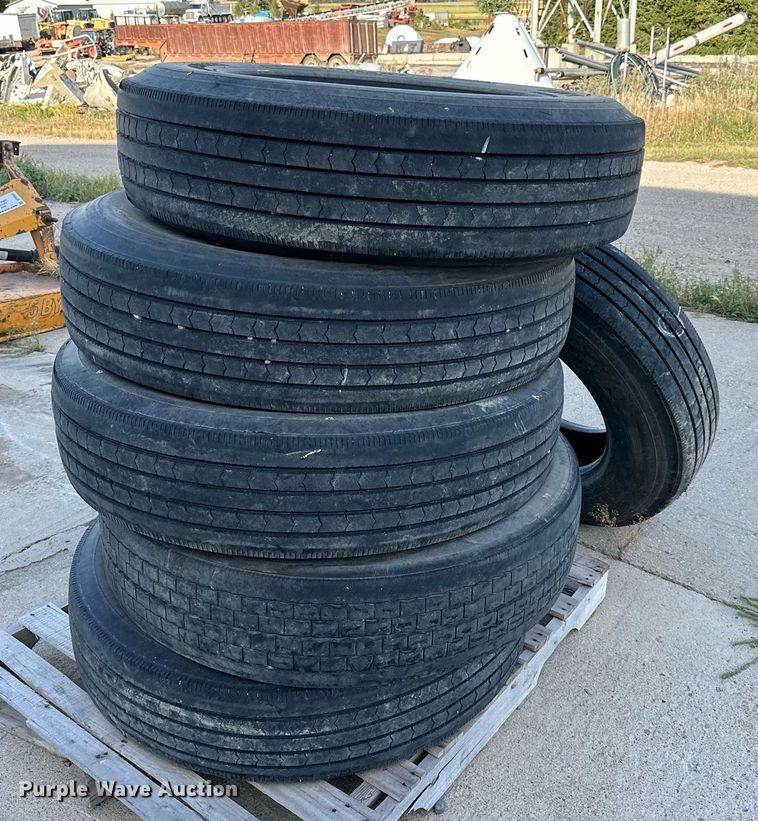 image for item DP8546 Wheels and tires 