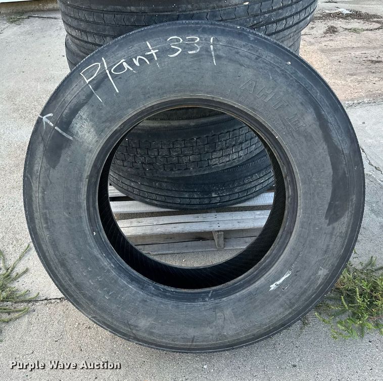 image for item DP8546 Wheels and tires 