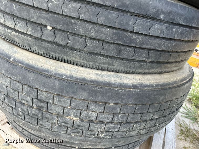 image for item DP8546 Wheels and tires 