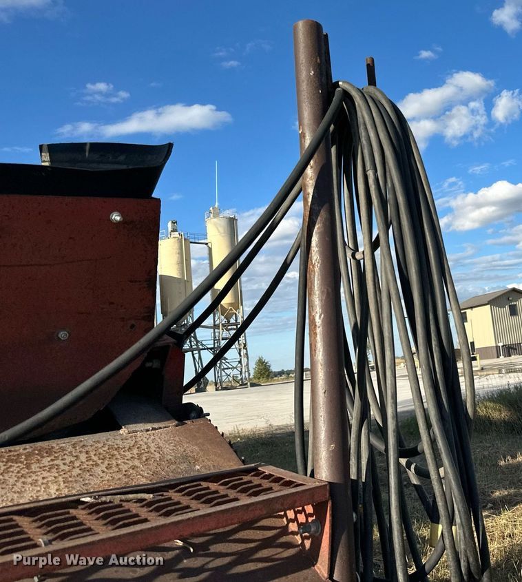 image for item DP8552 1962 jaw crushing plant