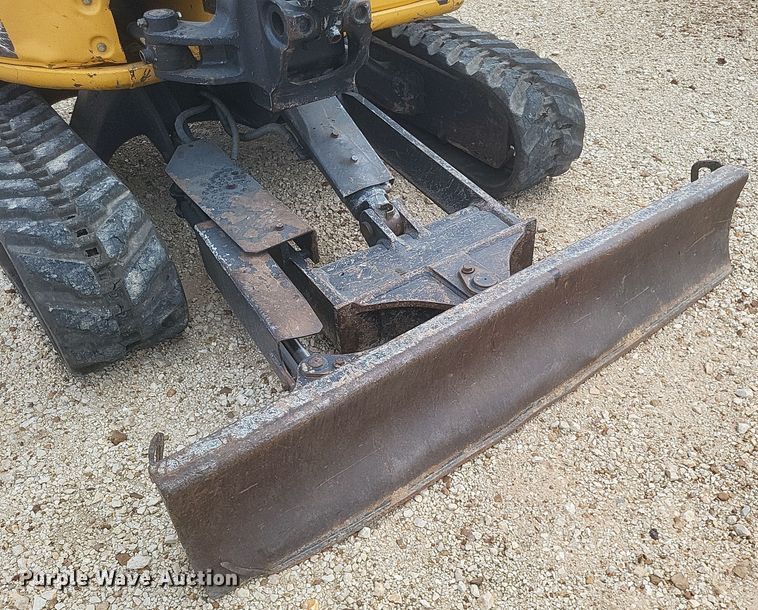 image for item DQ3678 2016 John Deere  35G mini excavator