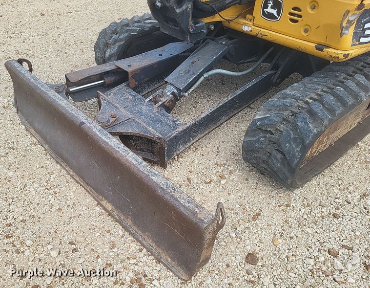 image for item DQ3678 2016 John Deere  35G mini excavator