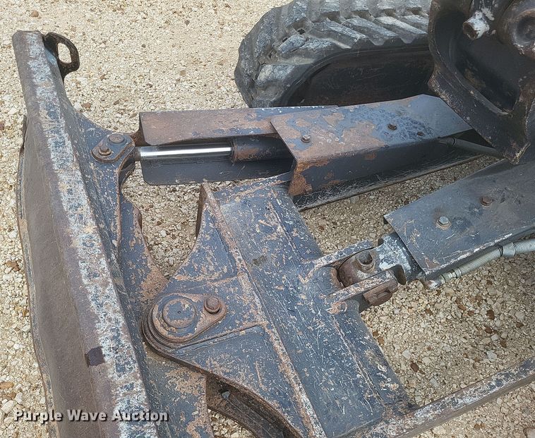 image for item DQ3678 2016 John Deere  35G mini excavator