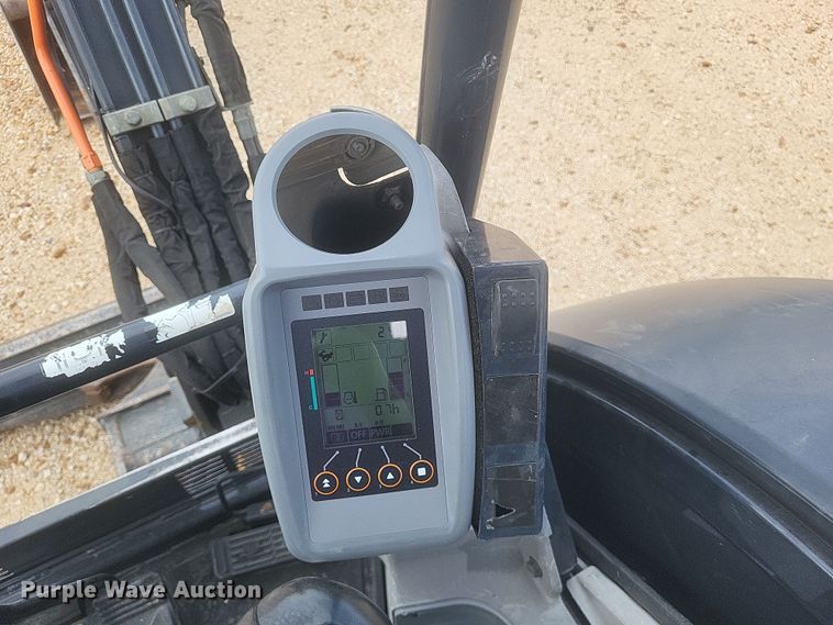 image for item DQ3678 2016 John Deere  35G mini excavator