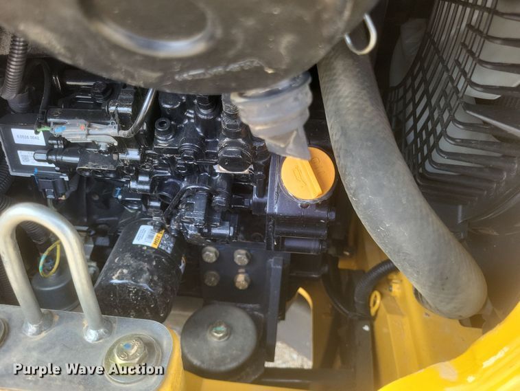 image for item DQ3678 2016 John Deere  35G mini excavator