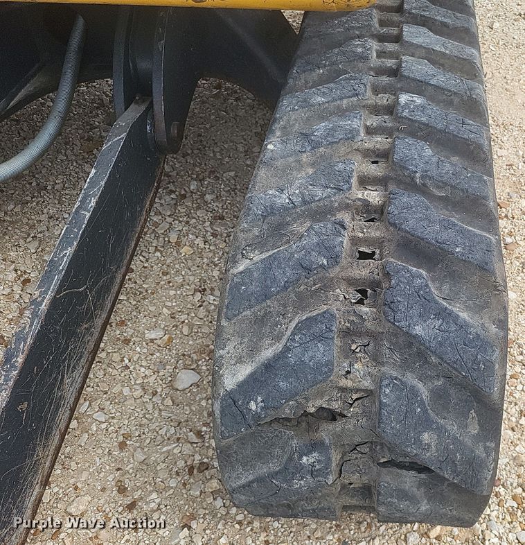 image for item DQ3678 2016 John Deere  35G mini excavator