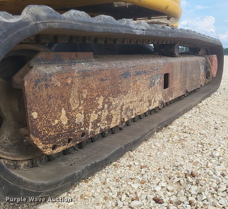 image for item DQ3678 2016 John Deere  35G mini excavator