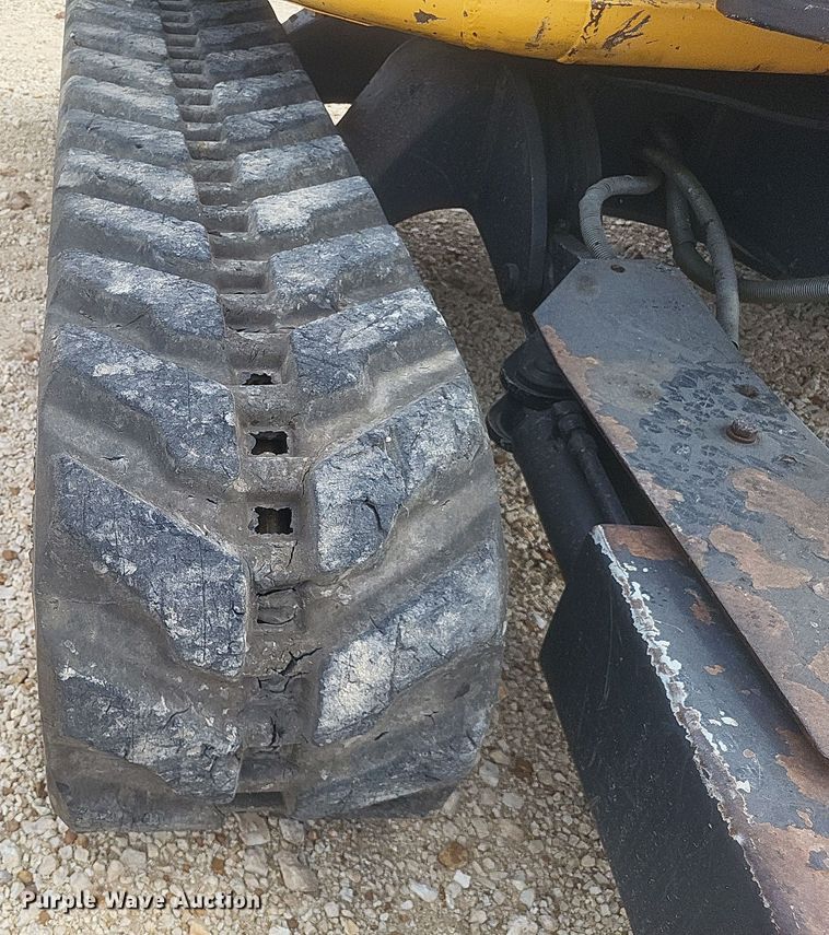 image for item DQ3678 2016 John Deere  35G mini excavator