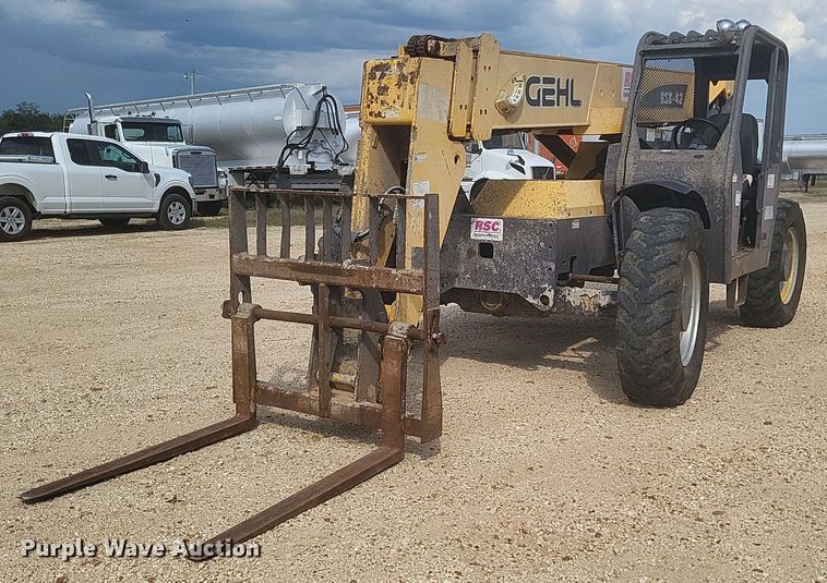 image for item DQ3679 Gehl RS8-42 telehandler