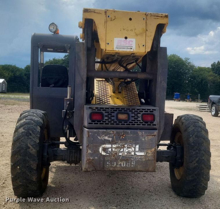 image for item DQ3679 Gehl RS8-42 telehandler