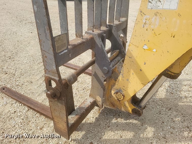 image for item DQ3679 Gehl RS8-42 telehandler