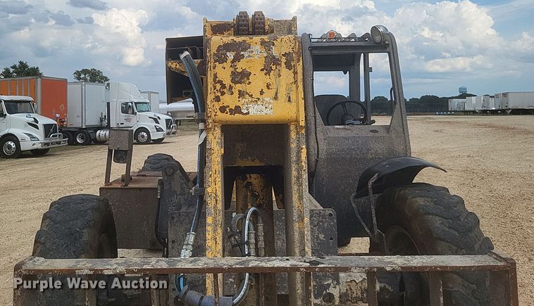 image for item DQ3679 Gehl RS8-42 telehandler