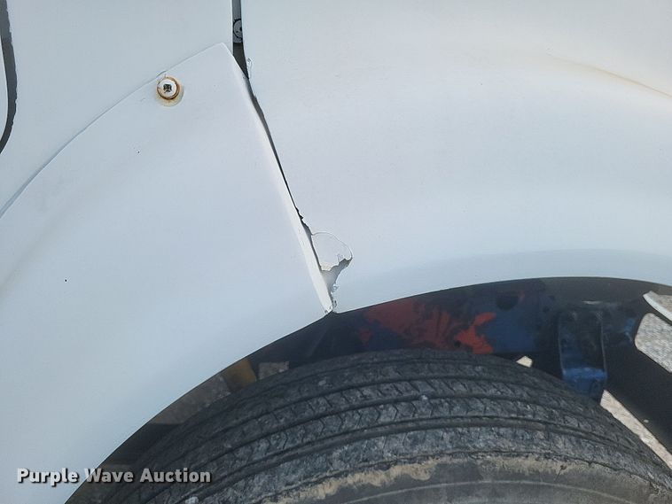 image for item DQ3691 1993 International  8100 water truck