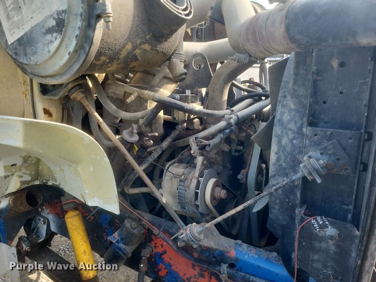 image for item DQ3691 1993 International  8100 water truck