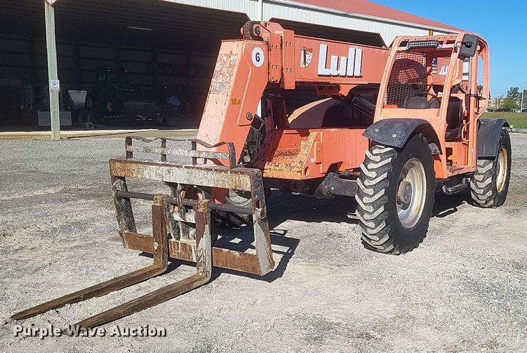 image for item DQ3697 2007 JLG 644E-42 telehandler