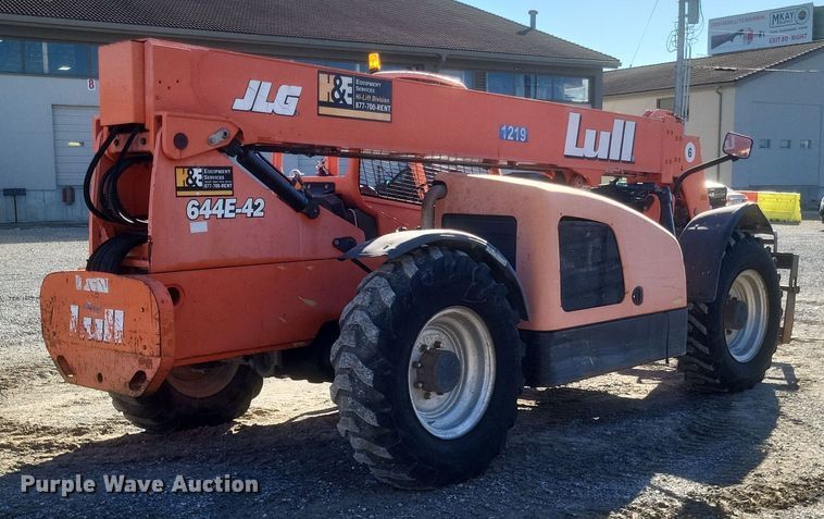 image for item DQ3697 2007 JLG 644E-42 telehandler