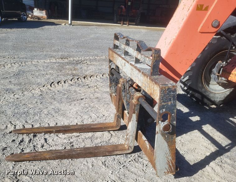 image for item DQ3697 2007 JLG 644E-42 telehandler