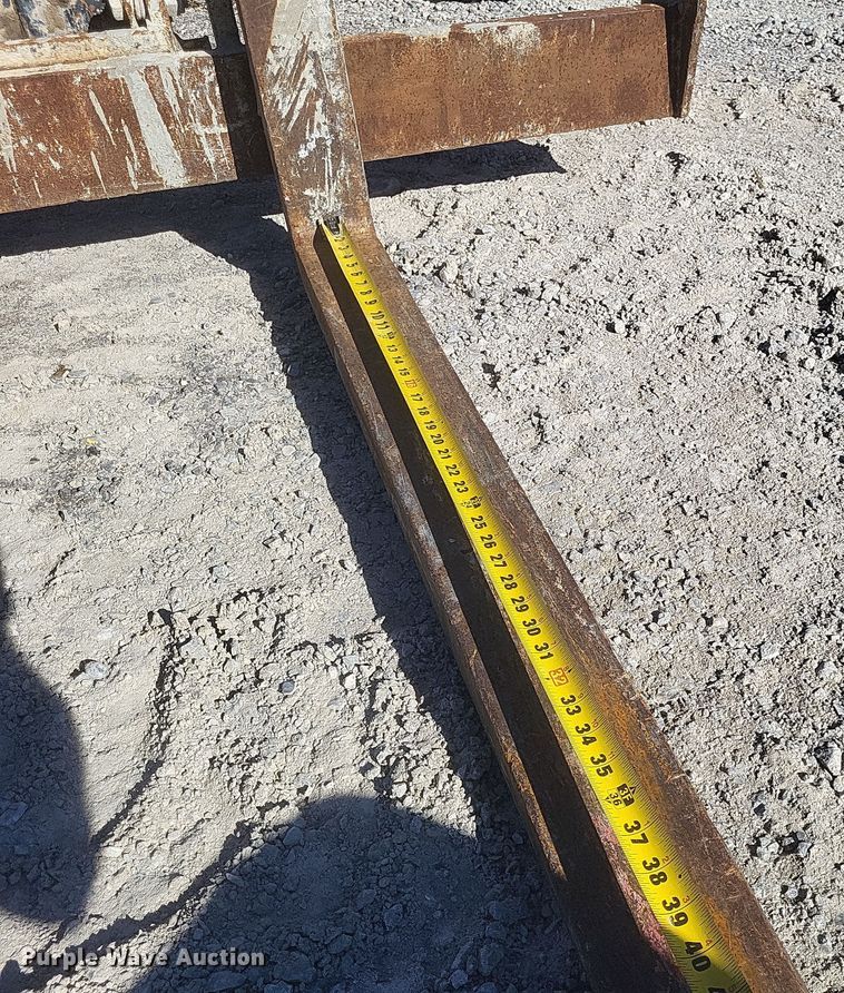 image for item DQ3697 2007 JLG 644E-42 telehandler