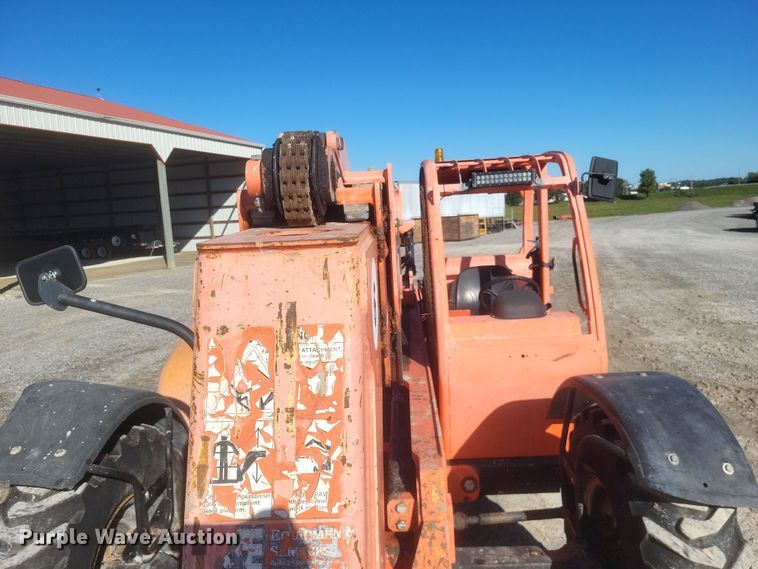 image for item DQ3697 2007 JLG 644E-42 telehandler