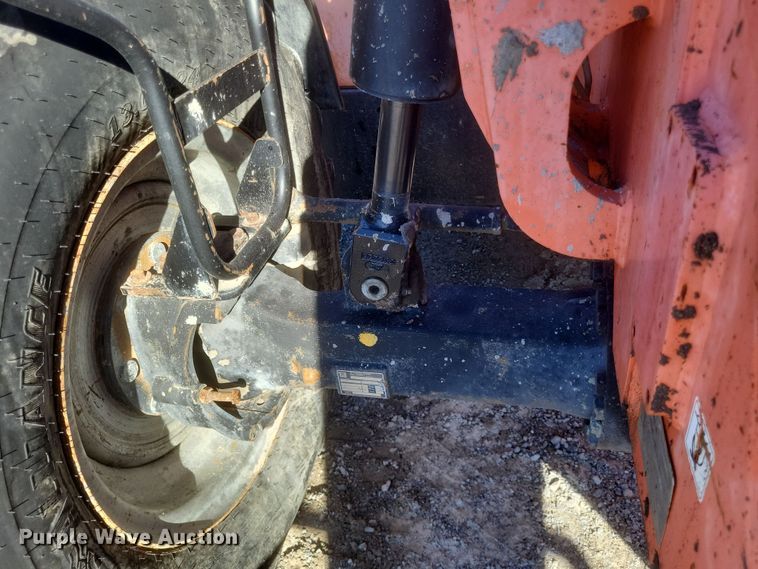 image for item DQ3697 2007 JLG 644E-42 telehandler