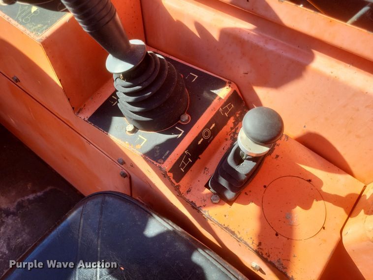 image for item DQ3697 2007 JLG 644E-42 telehandler