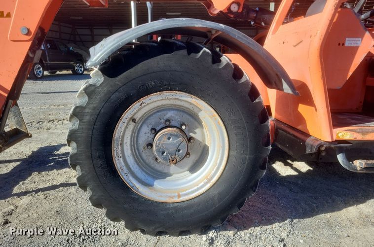 image for item DQ3697 2007 JLG 644E-42 telehandler