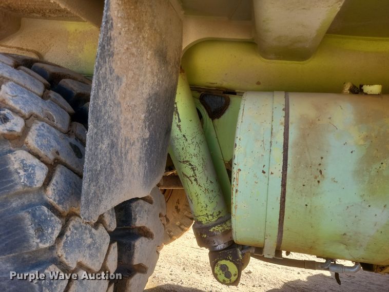 image for item DQ3701 1995 Euclid  R35 haul truck