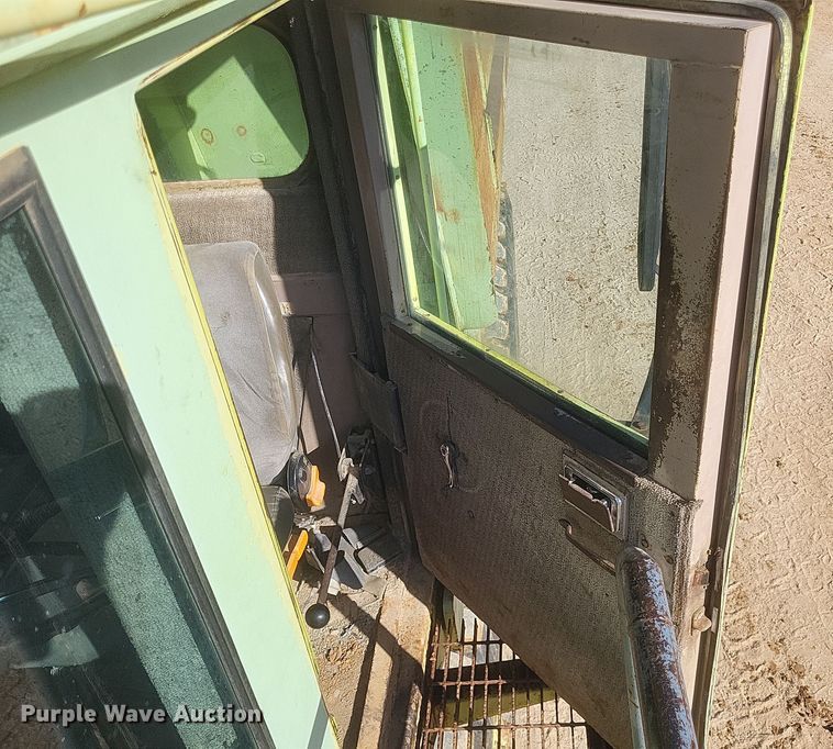 image for item DQ3701 1995 Euclid  R35 haul truck