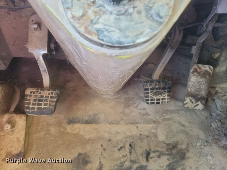 image for item DQ3701 1995 Euclid  R35 haul truck