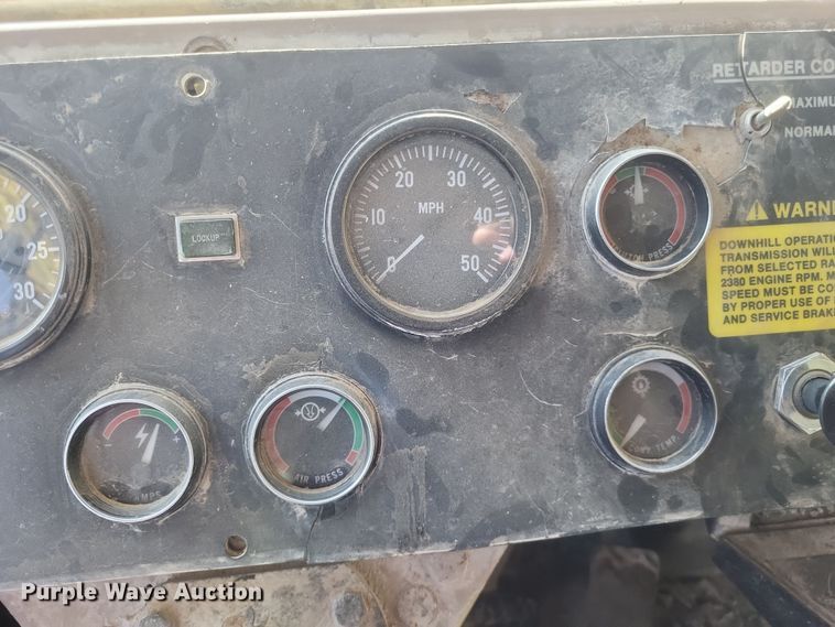 image for item DQ3701 1995 Euclid  R35 haul truck