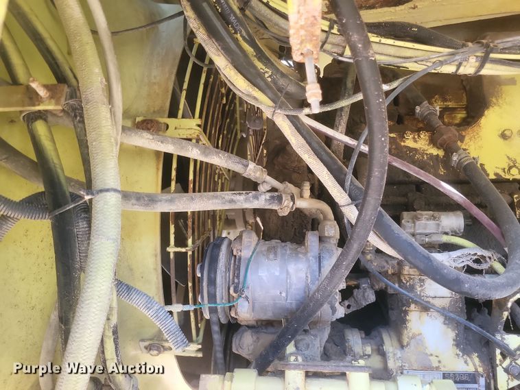 image for item DQ3701 1995 Euclid  R35 haul truck