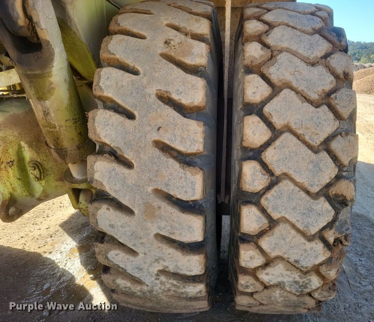 image for item DQ3701 1995 Euclid  R35 haul truck