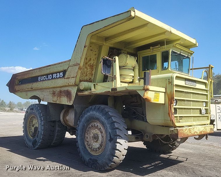 image for item DQ3703 1989 Euclid 324 T.D. R35  haul truck