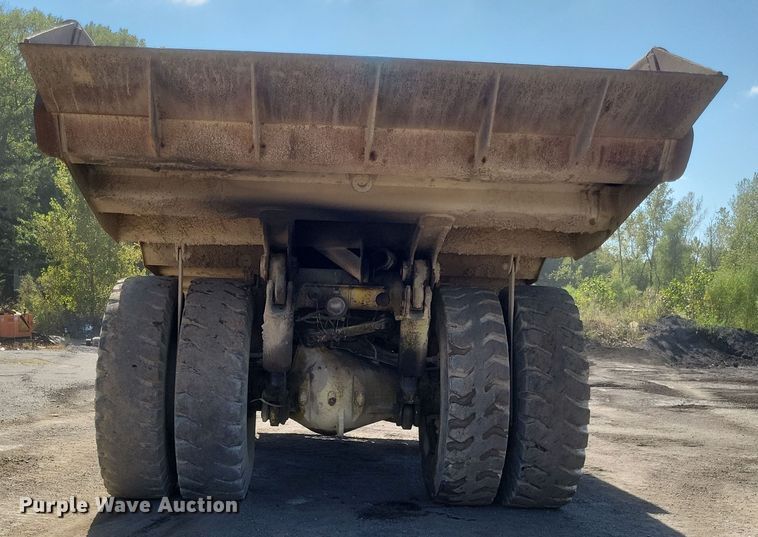 image for item DQ3703 1989 Euclid 324 T.D. R35  haul truck