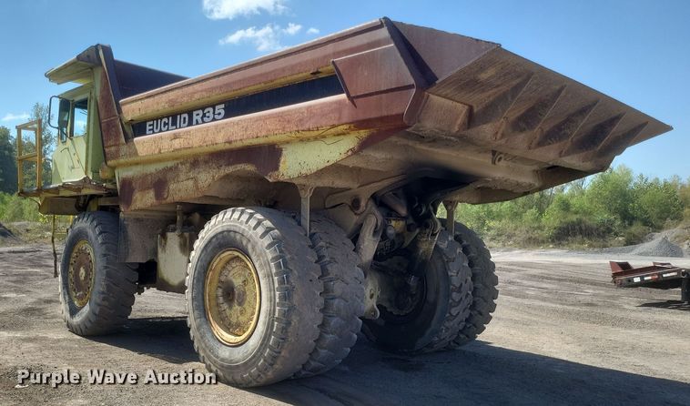 image for item DQ3703 1989 Euclid 324 T.D. R35  haul truck